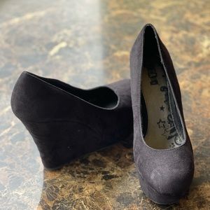 Black Suede Wedge Pumps